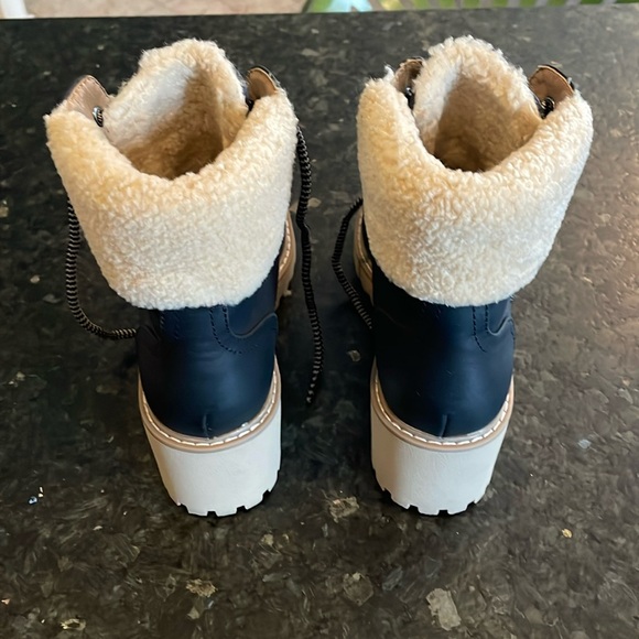 Dolce Vita boots, women's size 8.5 - Picture 3 of 6